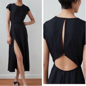 FINAL PRICE Aritzia Babaton Hamptons midi dress